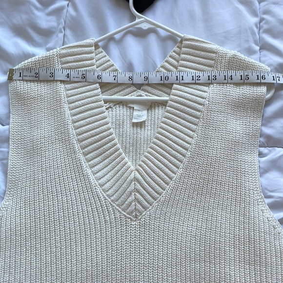 H&M Cream Sleeveless Long Sweater Vest - Picture 7 of 7